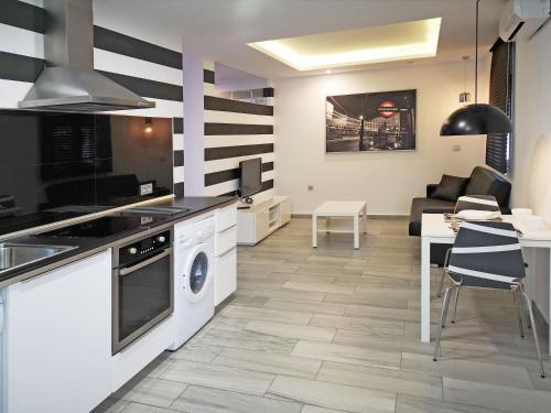 Conil Red-Black Apartment كونيل ذي لا فرونتيرا المظهر الخارجي الصورة